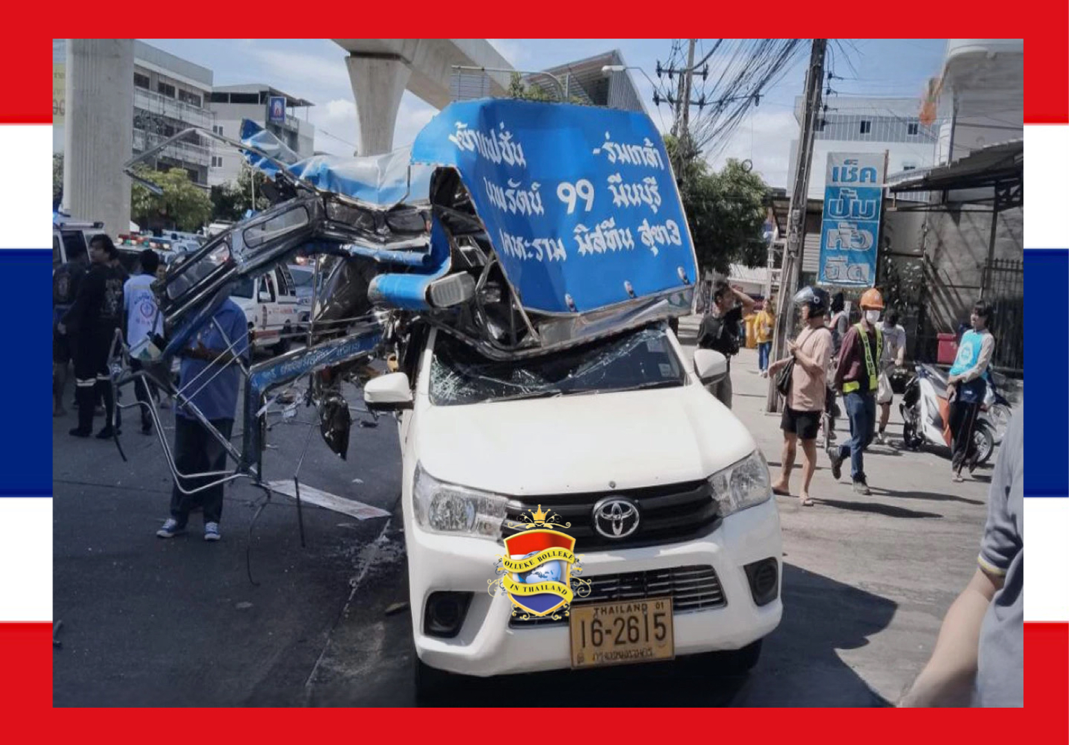 Songtaew chauffeur legt het af tijdens tweekamp met buschauffeur in Bangkok, 10 passagiers raakte gewond