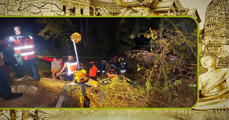 Minivan stort in Noord-Thailand in een ravijn waarbij de chauffeur om het leven kwam en 13 Deense toeristen gewond raakte