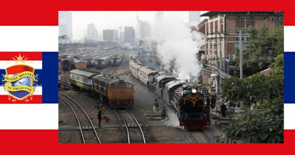 Onder stoom met de boemeltrein naar het in Centraal Thailand gelegen Ayutthaya   