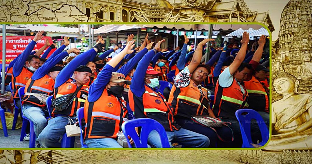 De luchtvervuiling eist zijn tol van motortaxi motortaxi chauffeurs in Bangkok