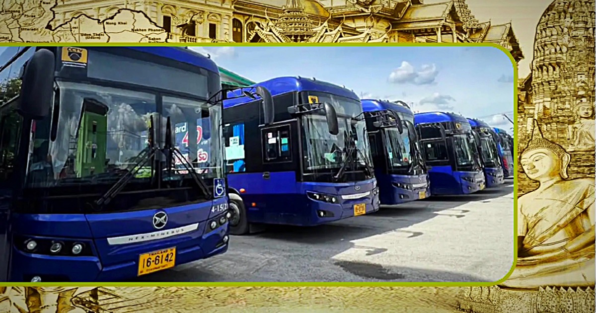 Kinderen in de hoofdstad van Bangkok mogen tot het einde van het jaar gratis met de elektrische bus door de stad toeren 