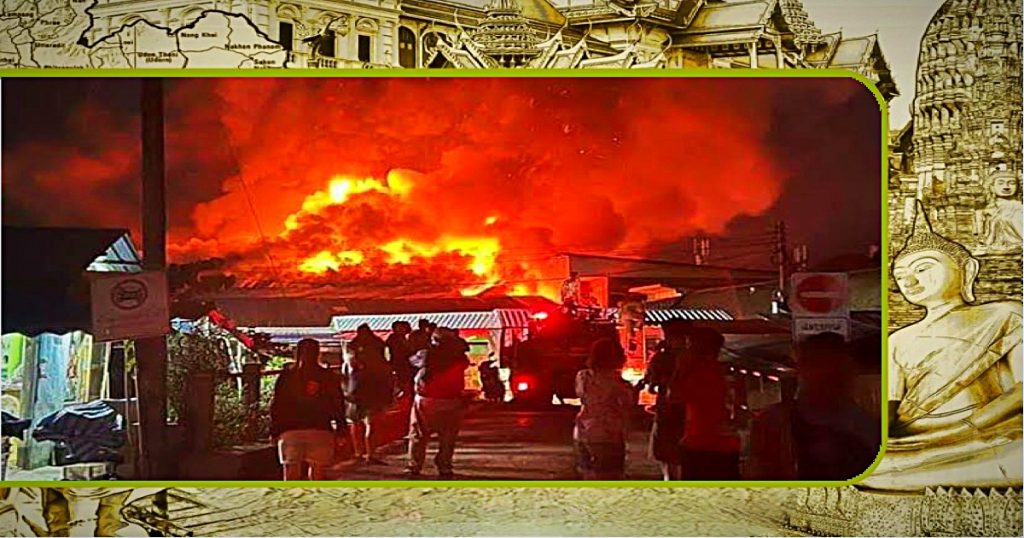 Enorme brand in de centrale markt in het tambon Mae Chan, in de provincie Chiang Rai, laat de marktkooplui berooid achter