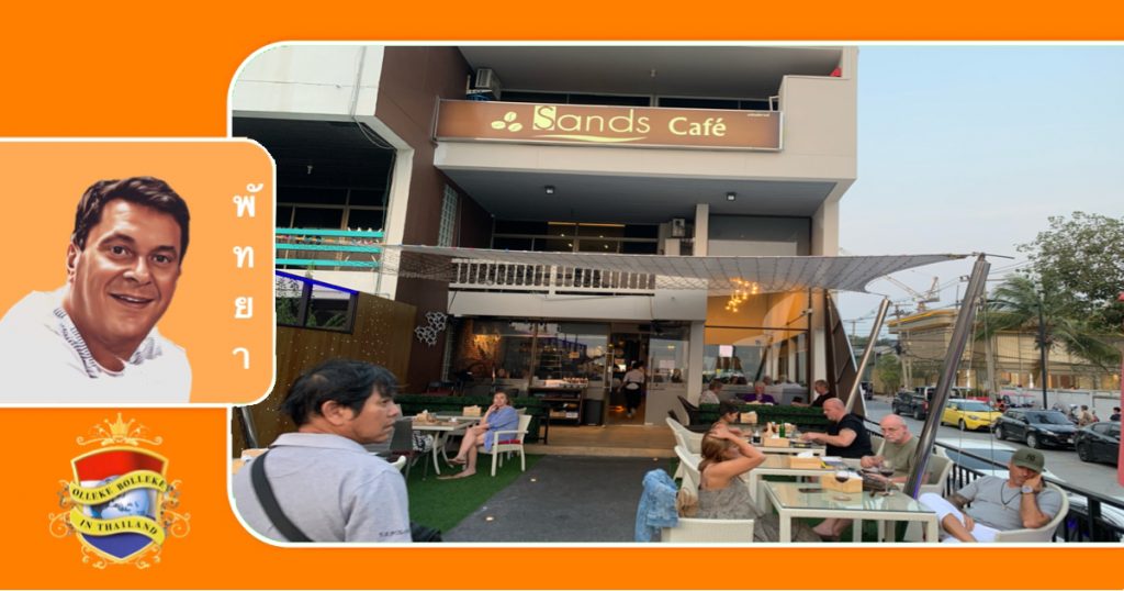 Politie Pattaya arresteert 9 Zuid-Koreanen en de eigenaar van koffieshop Sands wegens gok delicten.