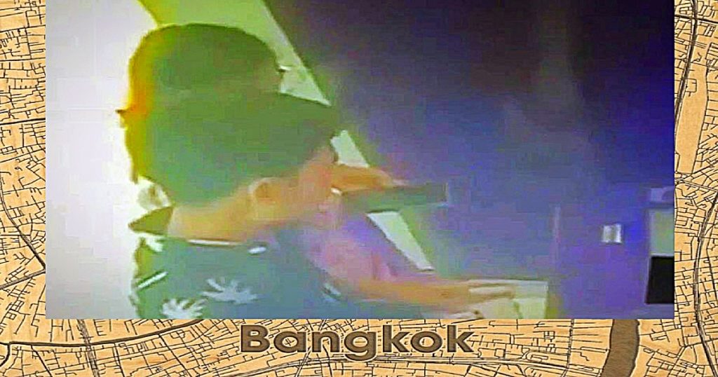 Thaise man verliest 30.000 baht na onvolledige storting bij geldautomaat in de hoofdstad Bangkok