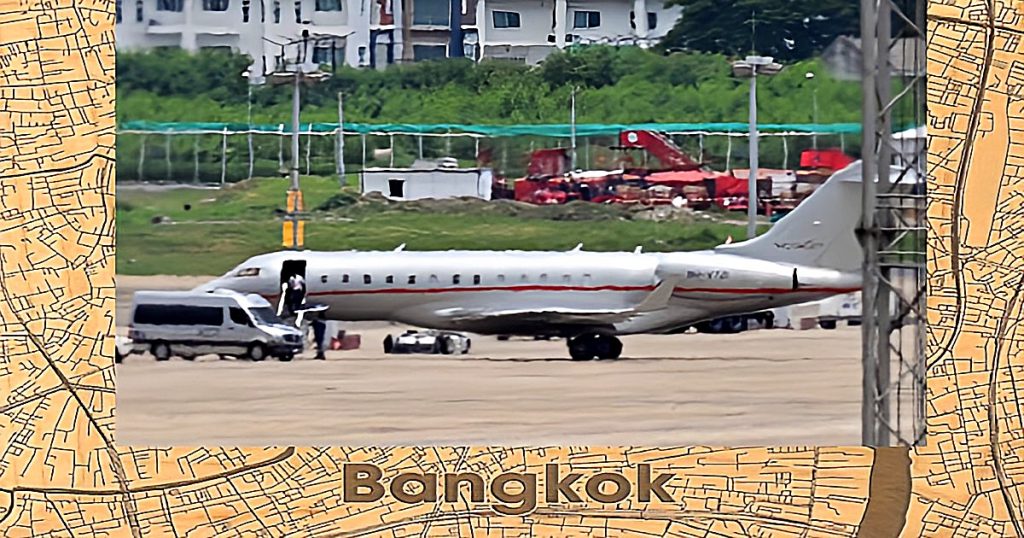 Vlucht met Julian Assange maakt tussenlanding in Bangkok