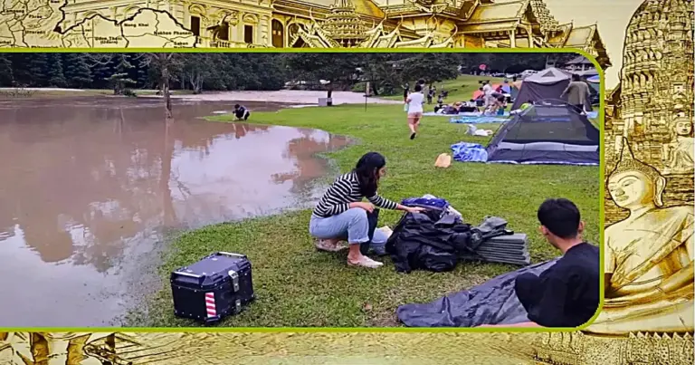 Kampeerders in Centraal-Thailand gedwongen hun biezen te pakken wanneer de Lam Ta Khong-rivier buiten zijn oevers treedt