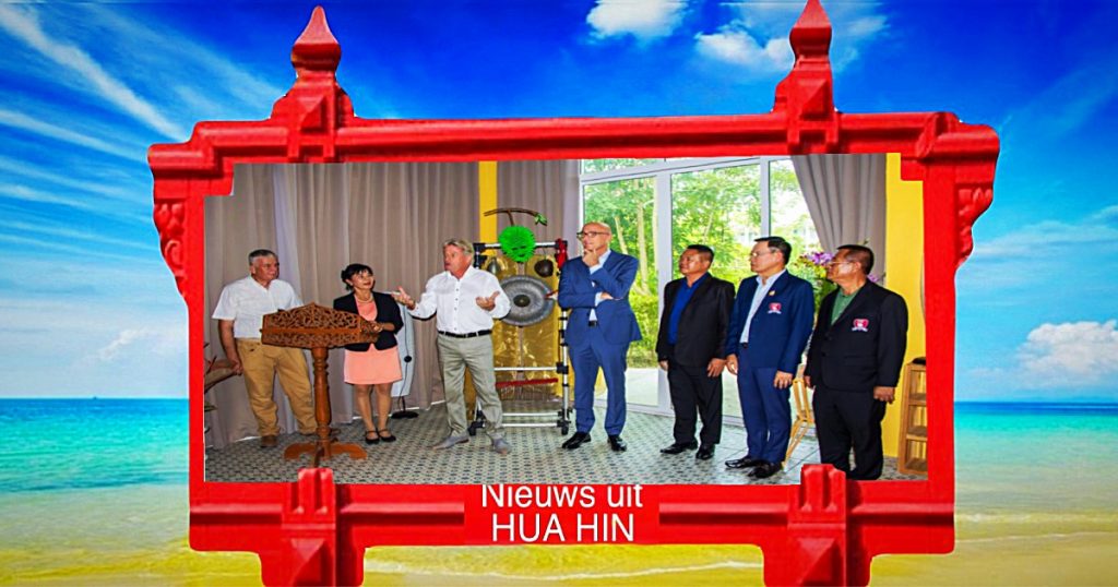 Nederlandse ambassadeur woont de opening bij van het zorgcentrum voor ouderen in Hua Hin