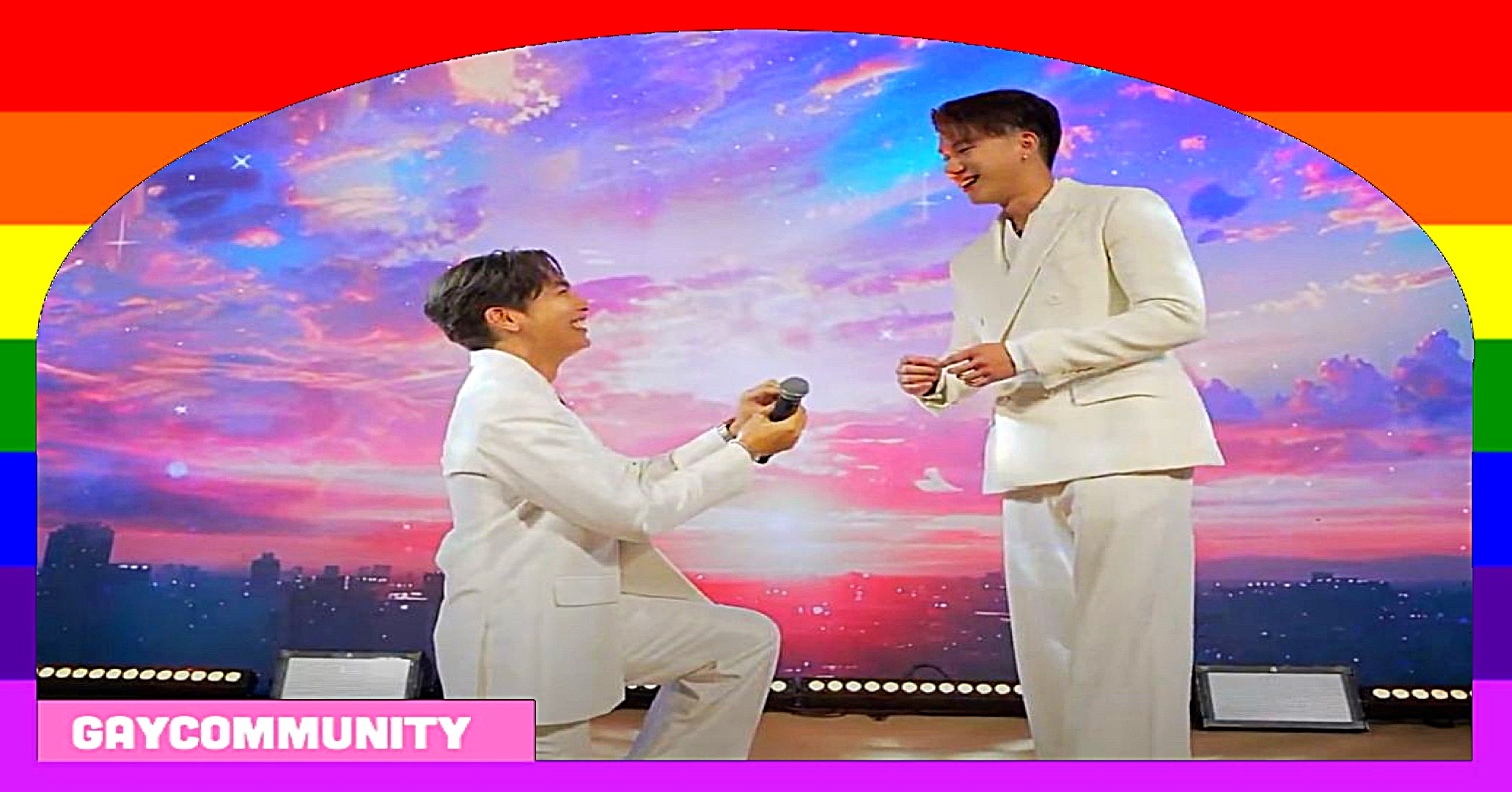 🎥| Twee bekende Thaise acteurs zijn tijdens persconferentie met elkaar verloofd, fans gaan uit hun dak