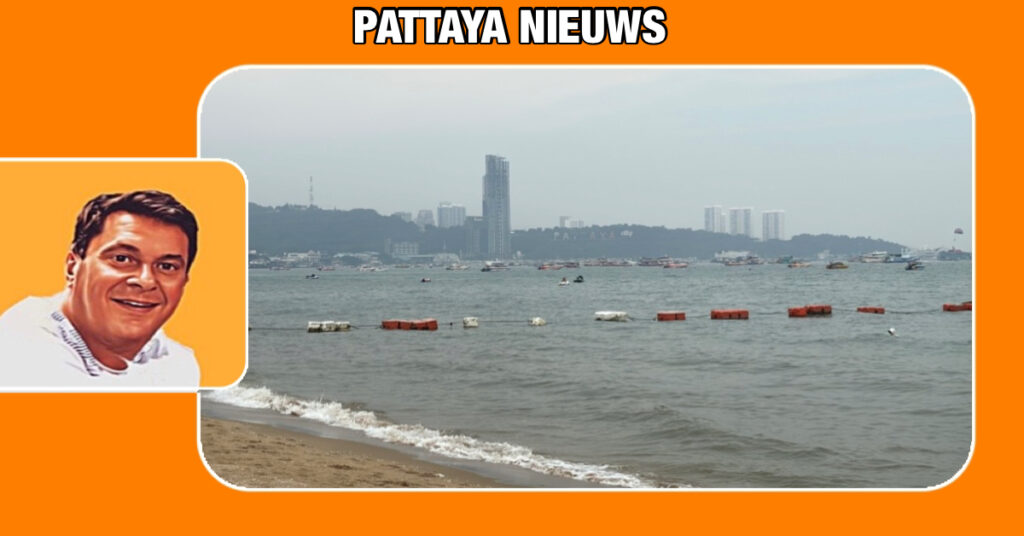 Ondanks de smog trekken toeristen massaal naar de stranden van Pattaya en Jomtien