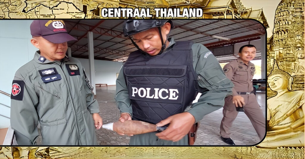Onbekende tempelbezoeker doneert een granaat in de Wat Tha Due Uthumphon in Centraal-Thailand, monniken in paniek