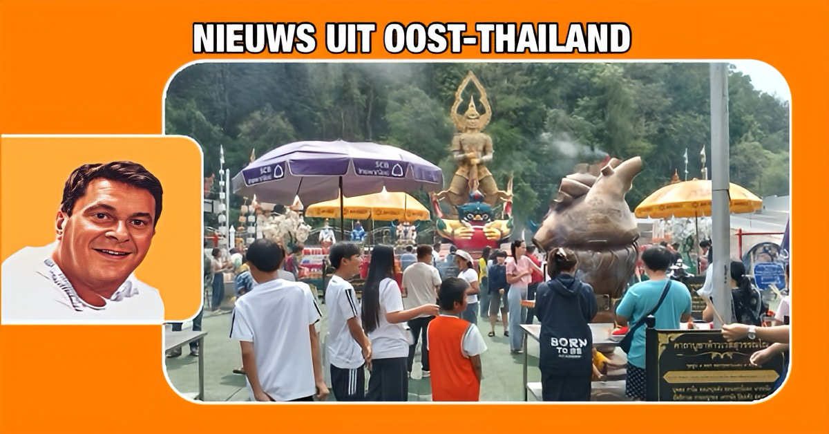 Gelukszoekers Stormen Thaise Tempel: Het Geheim van de 9,9 Meter Hoge Geluksbrenger