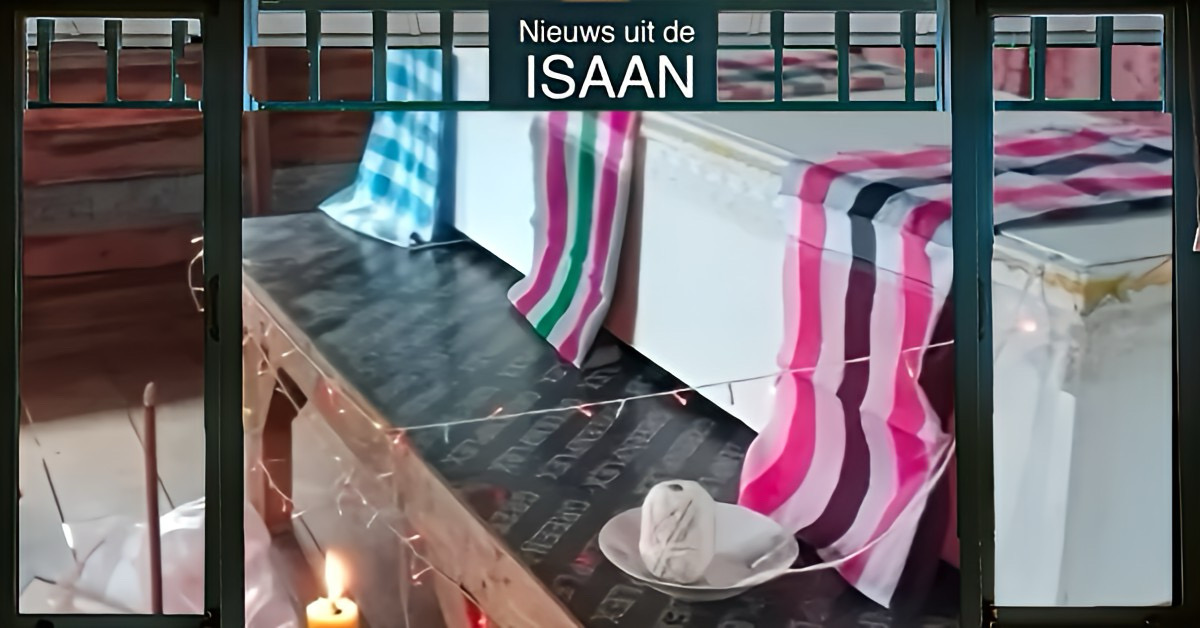 Een 18-jarige jongeman in Noordoost-Thailand heeft opschudding veroorzaakt door een nep-begrafenis voor zijn nog levende moeder te organiseren. 