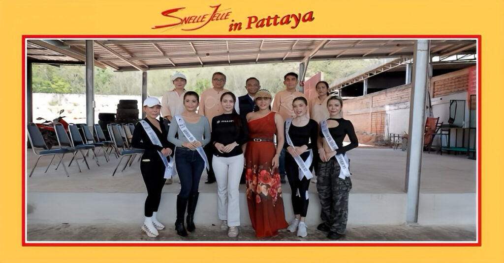 Miss Thailand World bezocht het eiland Koh Larn, tegenover Pattaya.