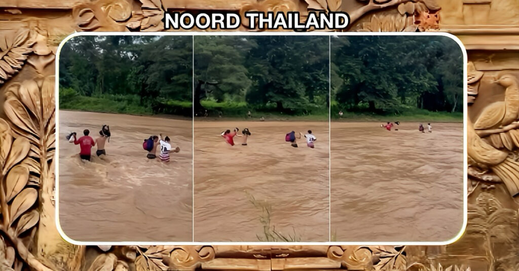 Hoge waterstanden dwingen leerlingen in Noord-Thailand door de Mae Ngao-rivier te waden om naar school te gaan