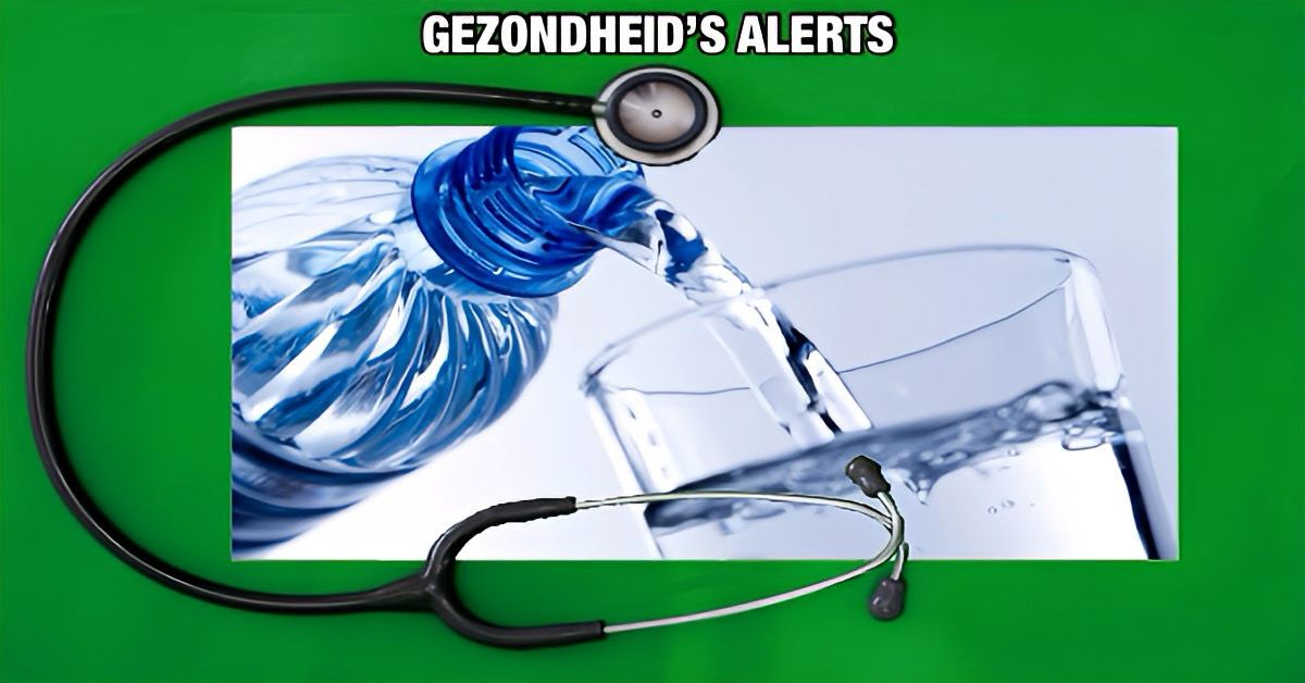 De minister van Gezondheid in Thailand adviseert om géén verontreinigd water te drinken, omdat dit kan leiden tot langdurige ziekten en mogelijk kanker.