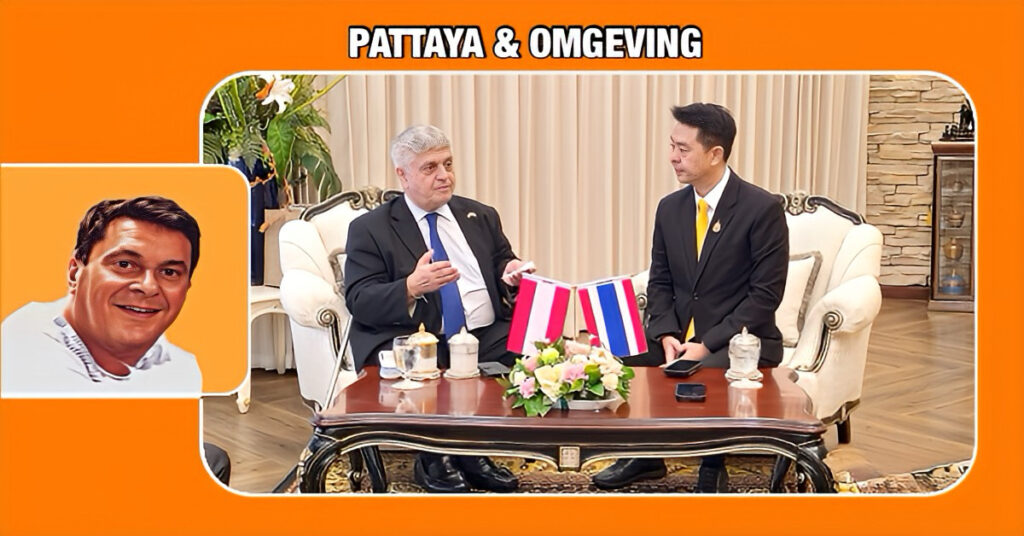 Oostenrijkers ontdekken de charme van Pattaya, waar de burgemeester vanachter zijn bureau vandaan komt om hen te verwelkomen.