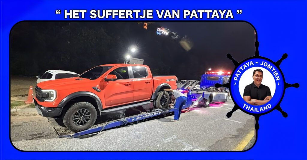 Roedel honden slopen in korte tijd een pick-up truck bij de Bali Hai haven in Pattaya