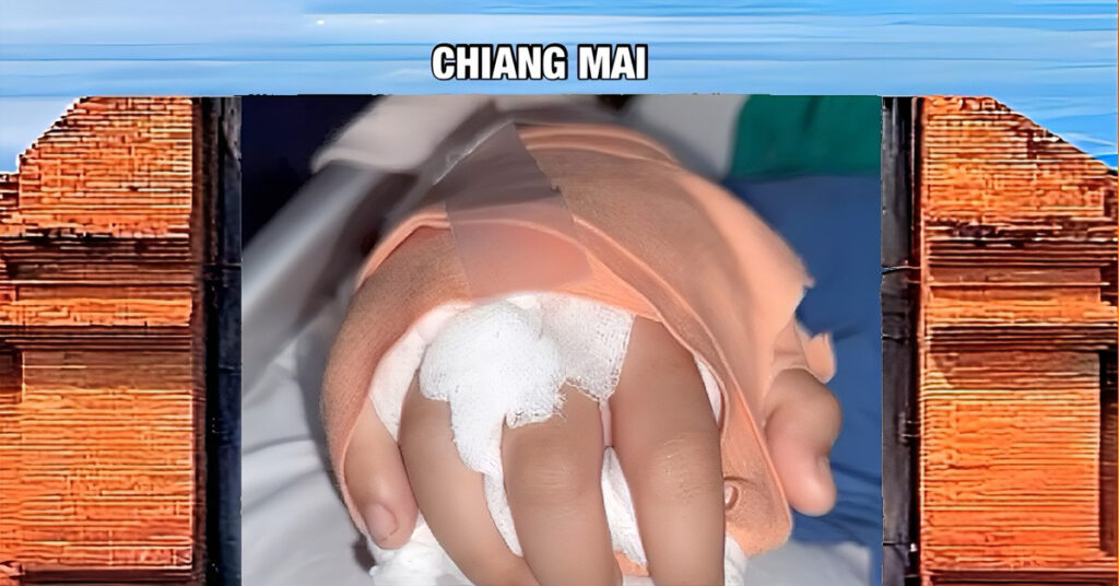Het meisje dat vorige maand door een bende in Noord-Thailand werd aangevallen mag vrijdag het ziekenhuis verlaten