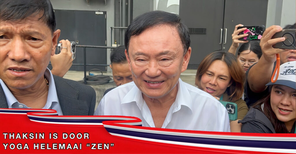 Thaksin Shinawatra, de voormalige premier van Thailand, is helemaal in zijn nopjes na yogalessen voor senioren