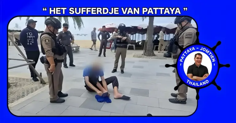 Op de strand van Pattaya is een buitenlandse toerist aangehouden nadat hij openlijk met steekwapens rondliep 