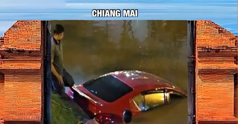 Een Keniaanse lerares in Noord-Thailand schrok zich een rotje na het afsteken van duizendklapper en rijdt zo het water in