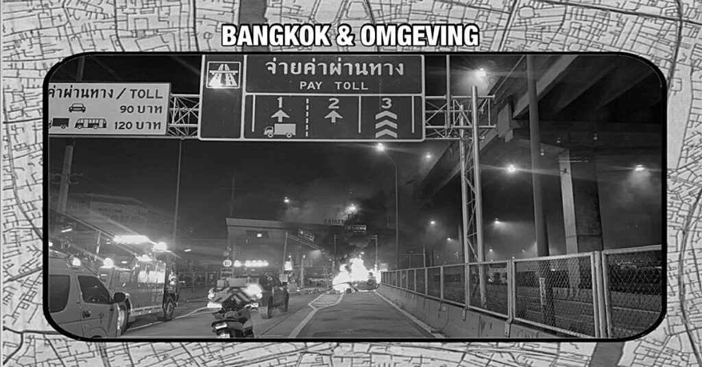 🎥 | Bestuurder valt in slaap en zorgt voor spectaculair ongeluk bij tolstation in Bangkok