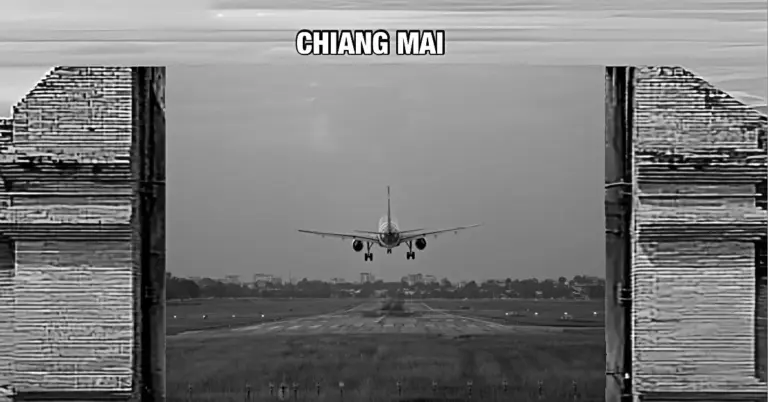 Lantaarnfestival in Chiang Mai en gooit roet in het traditionele evenement en legt vluchtuitvoering in Noord-Thailand lam