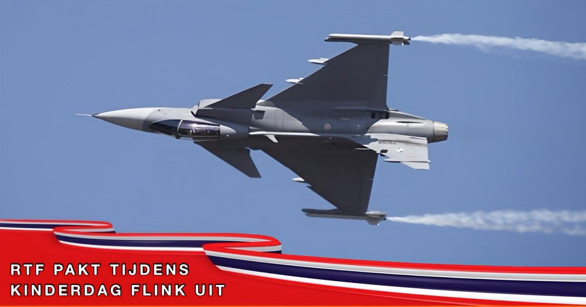 Thaise Luchtmacht viert op 10 januari Nationale Kinderdag met spectaculaire luchtshows