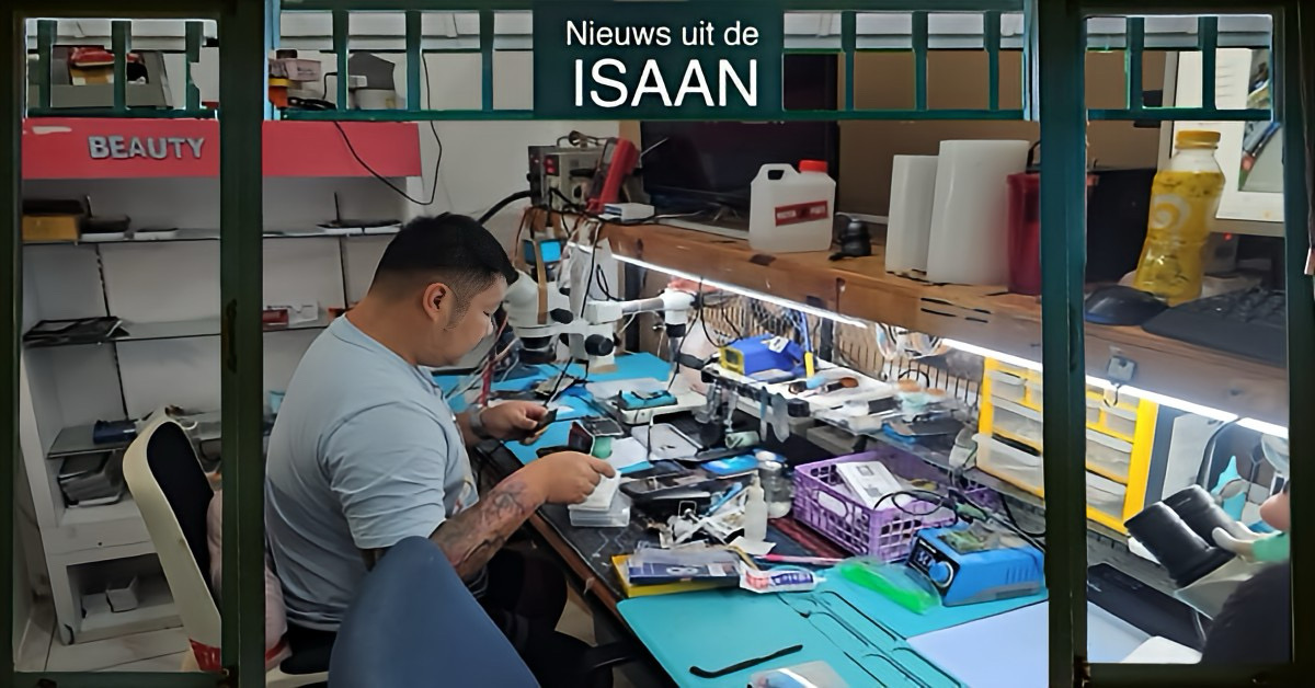 Telefoonwinkels in Noordoost-Thailand overstelpt door klanten met door het Songkran-water beschadigde telefoons