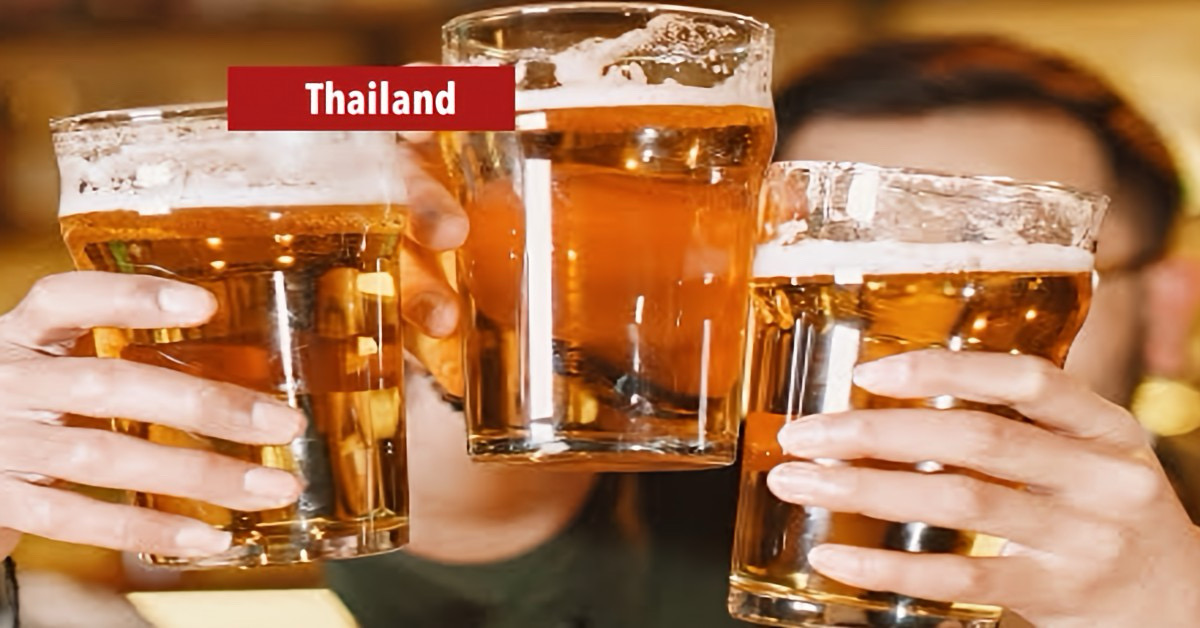 Hooggeleerde academici waarschuwen tegen landelijke versoepeling van de alcoholverkoop in Thailand.