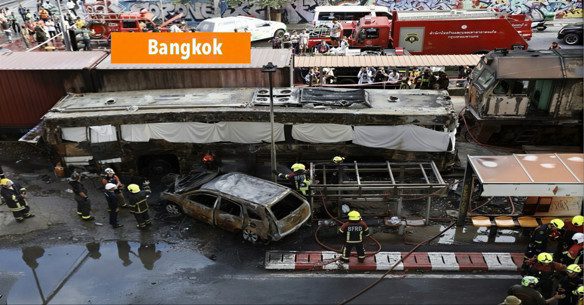 UPDATE: Het ministerie van Transport in Thailand bevestigt schendingen van de bedrijfsregels: de goederentrein mocht niet overdag door Bangkok rijden.