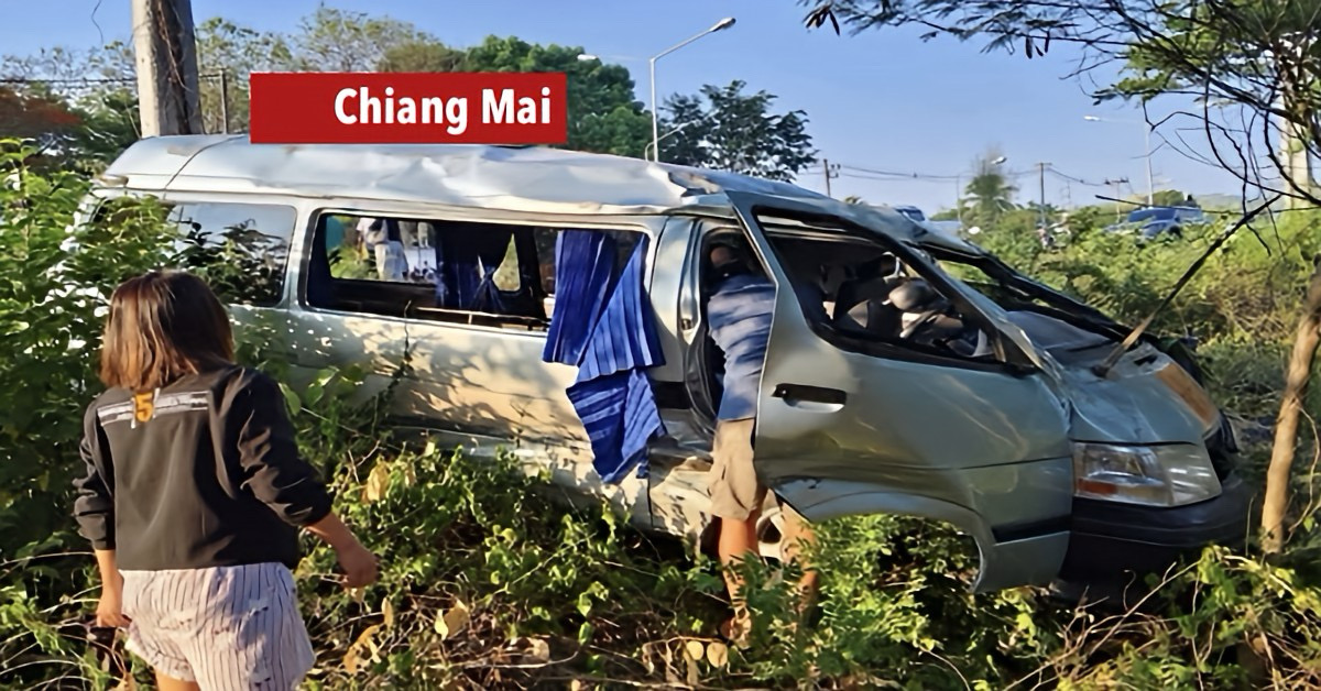 Ongeval met schoolbus in het Noord Thaise Chiang Mai eindigt met veertien gewonden.