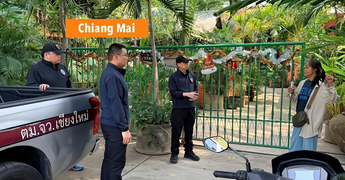 Immigratiedienst in Noord-Thailand druk doende met het controleren van accomodaties voor buitenlandse toeristen.