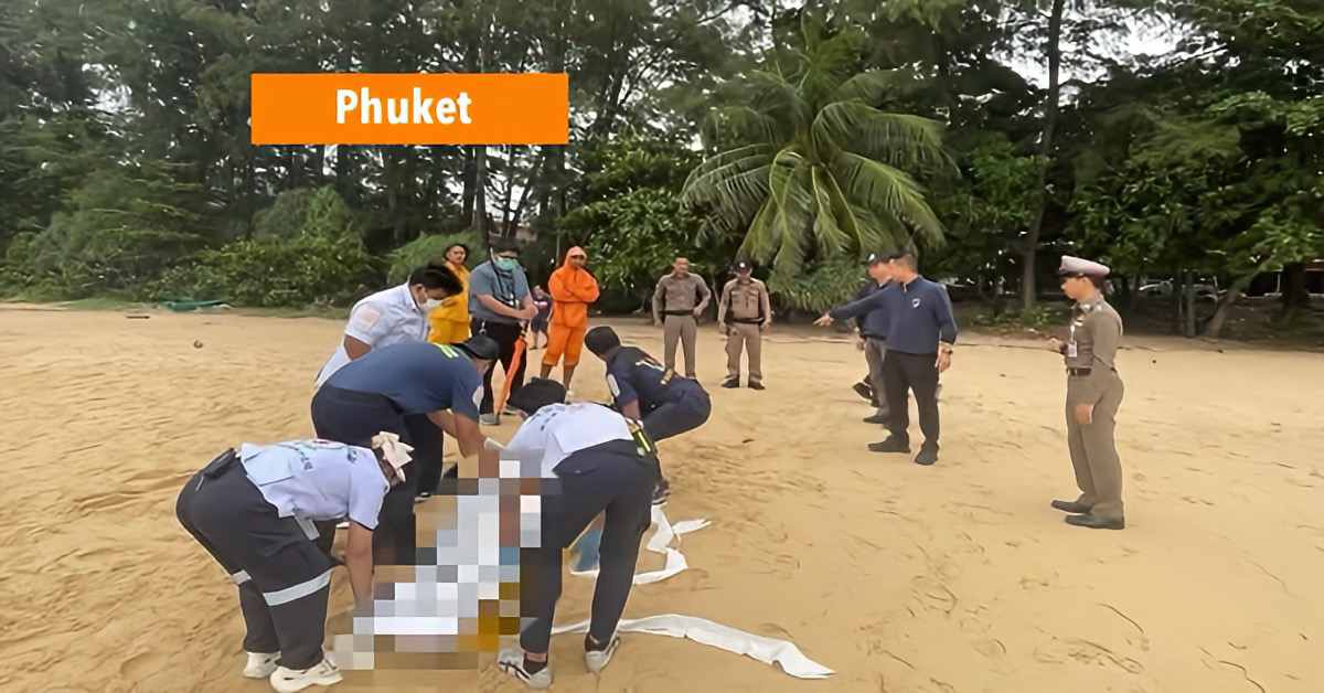 In Zuid-Thailand is het lichaam van een vermiste politieagent op het strand aangespoeld.