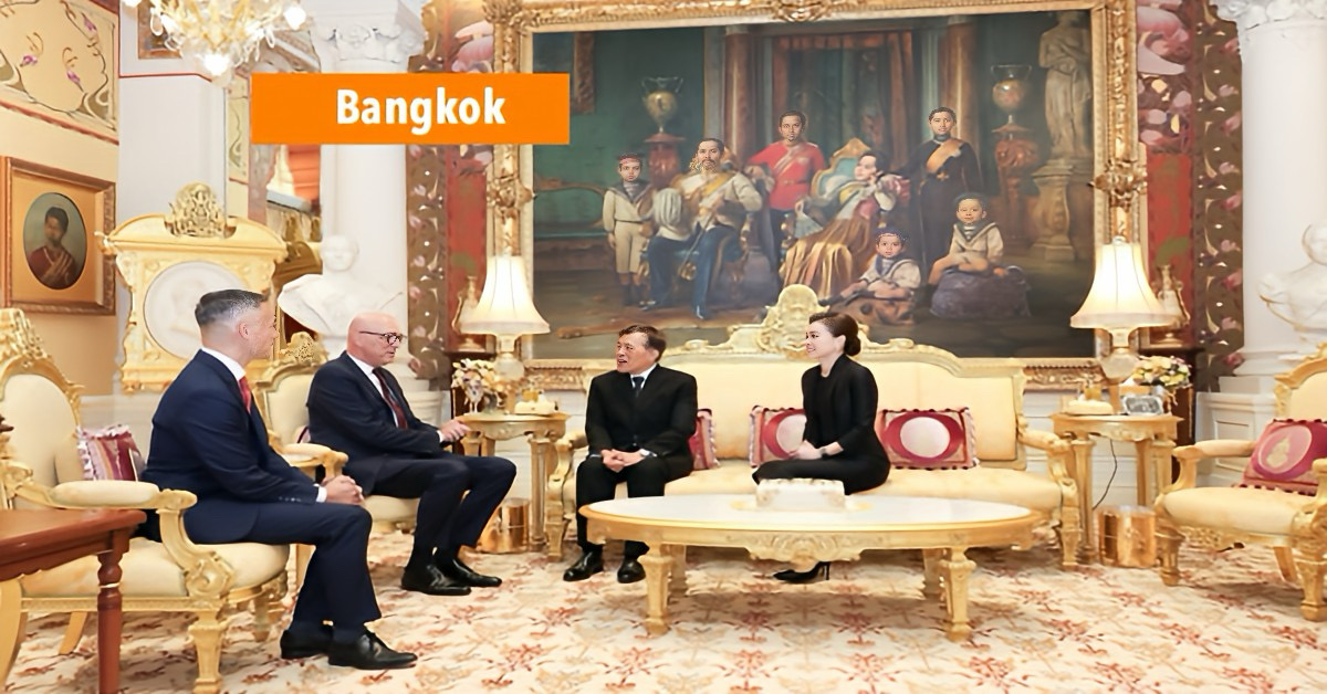 Koningspaar van Thailand nam afscheid van ambassadeur Remco van Wijngaarden.