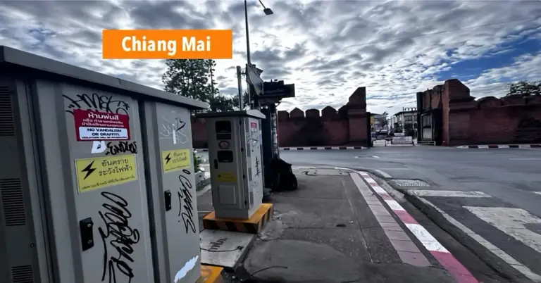 Graffiti-vandalisme bedreigt de ambities van Chiang Mai als werelderfgoed en doet daarmee Thailand tekort.