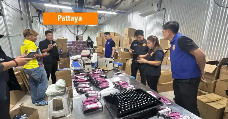 Illegale vape-fabriek in Oost-Thailand opgerold; politie speurt naar Chinese financiers.