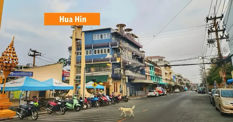 Een nieuw klok luidt in Hua Hin de toekomst in als tijd-gevend baken voor bewoners en toeristen.