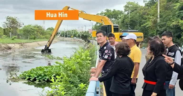Gemeente Hua Hin versnelt het uitbaggeren van kanalen om problemen met overstromingen in economische gebieden in het regenseizoen te voorkomen.