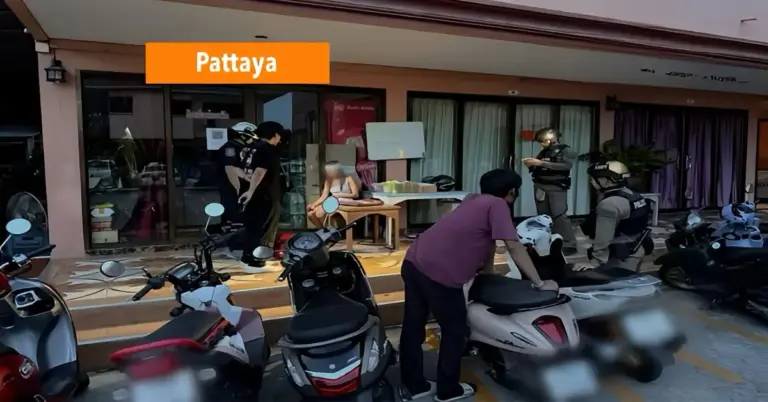 Romantische liefdespoging escaleert: buurman slaat zijn buurvrouw in Pattaya buiten westen.