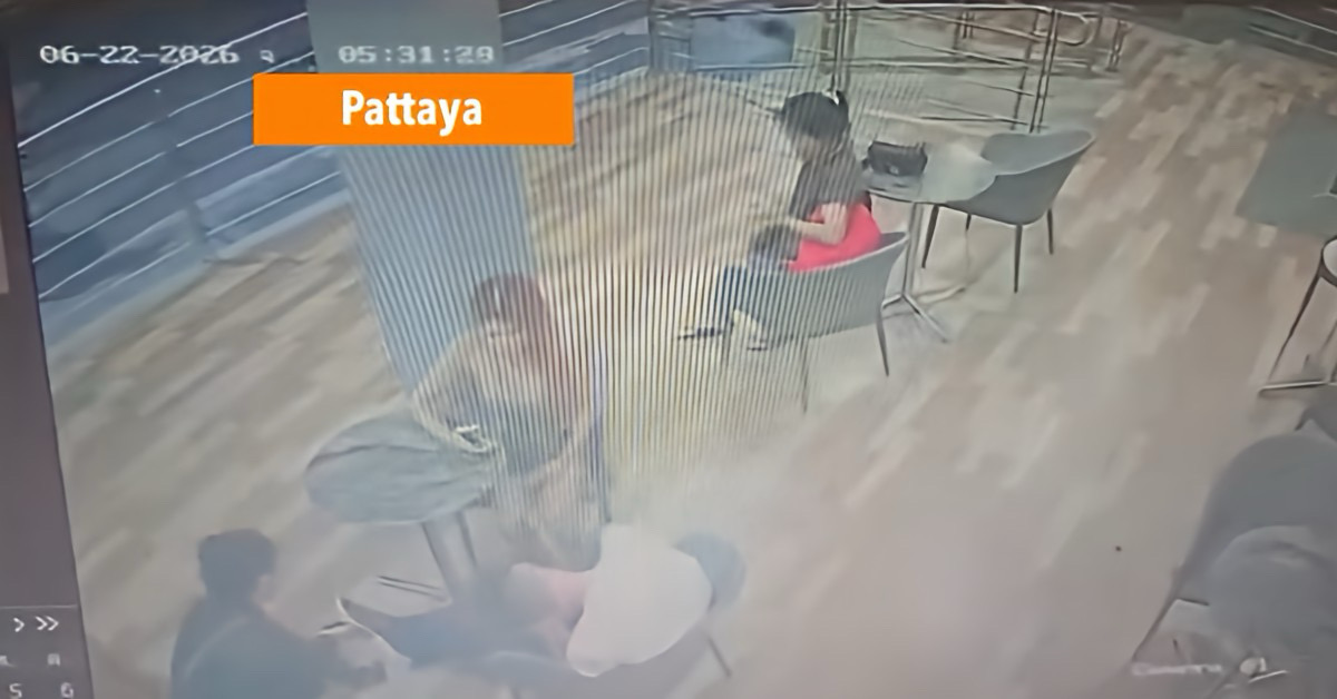 Drie vrouwen plunderen in Pattaya een slapende Brit in McDonald’s en ritselen geruisloos 30.000 baht uit zijn broek.