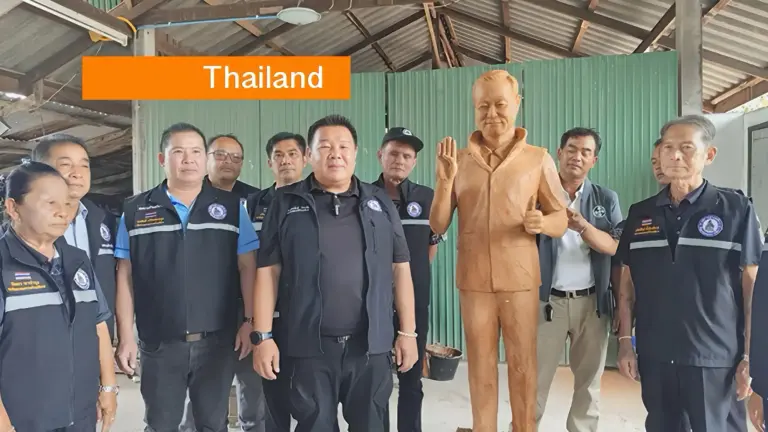 Uitdagingen voor de huidige regering van Thailand, schandalen, belangenverstrengeling gaan gepaard met een afnemend vertrouwen.