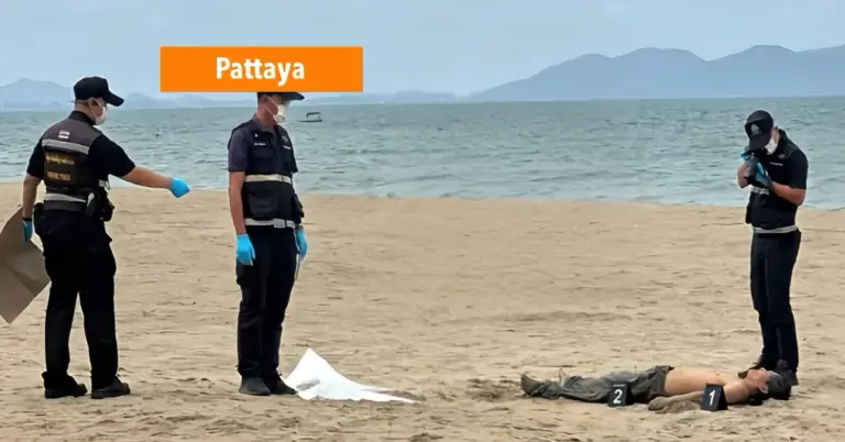 Politie onderzoekt de dood van tatoeer-artiest op strand van Jomtien, is het een vereffening van gokschulden of misdrijf?