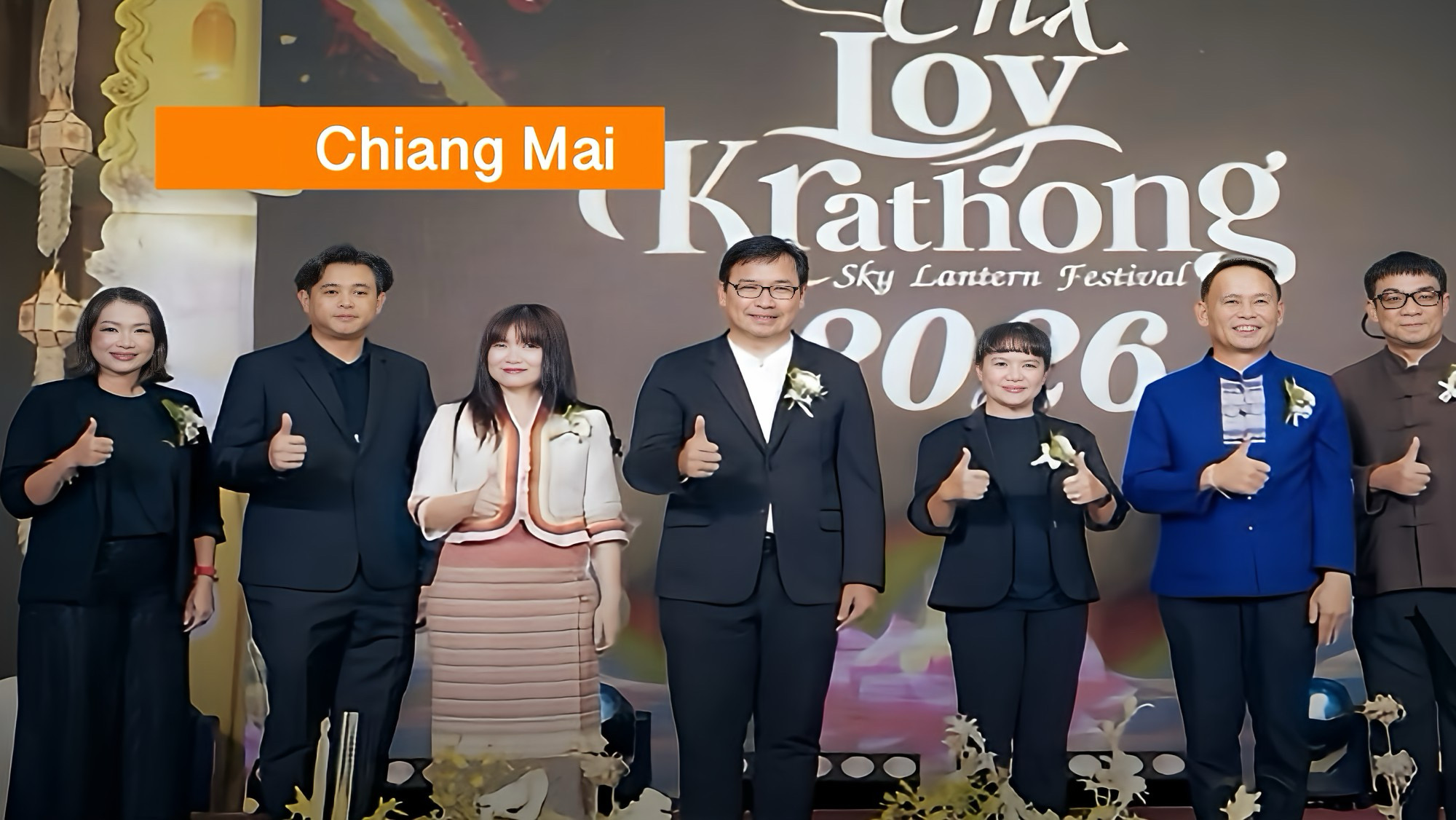 Opmerkelijk Thailand; Chiang Mai promoot tijdens Loy Kratong het oplaten van wensballonnen terwijl stad ze in 2019 verbood.