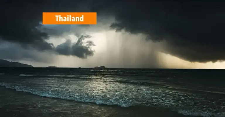 Tyfoon Bavi verstevigt de zuidwestelijke moesson; ruwe zeeën en zware regen in Thailand verwacht.