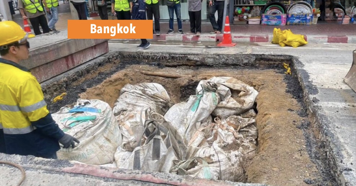 Weginstorting legt twee rijstroken stil bij Mega Plaza-brug in de hoofdstad van Thailand.