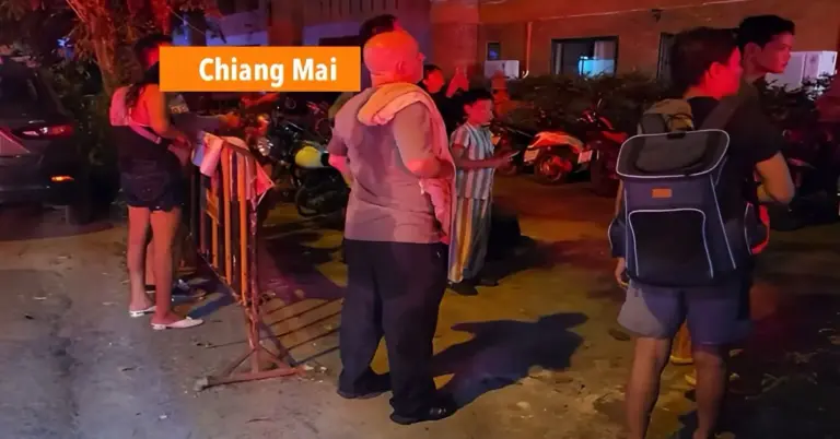 Paniek na brand in hotelkamer in Noord-Thailand; toeristen in allerijl geëvacueerd.