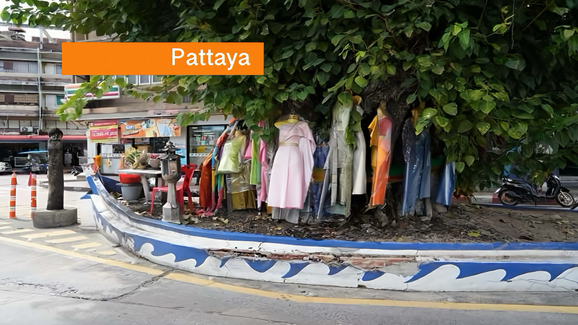 Gemeentebestuur van Pattaya gaf opdracht om het gebied rond de Bodhiboom in Tambon Naklua op te ruimen.