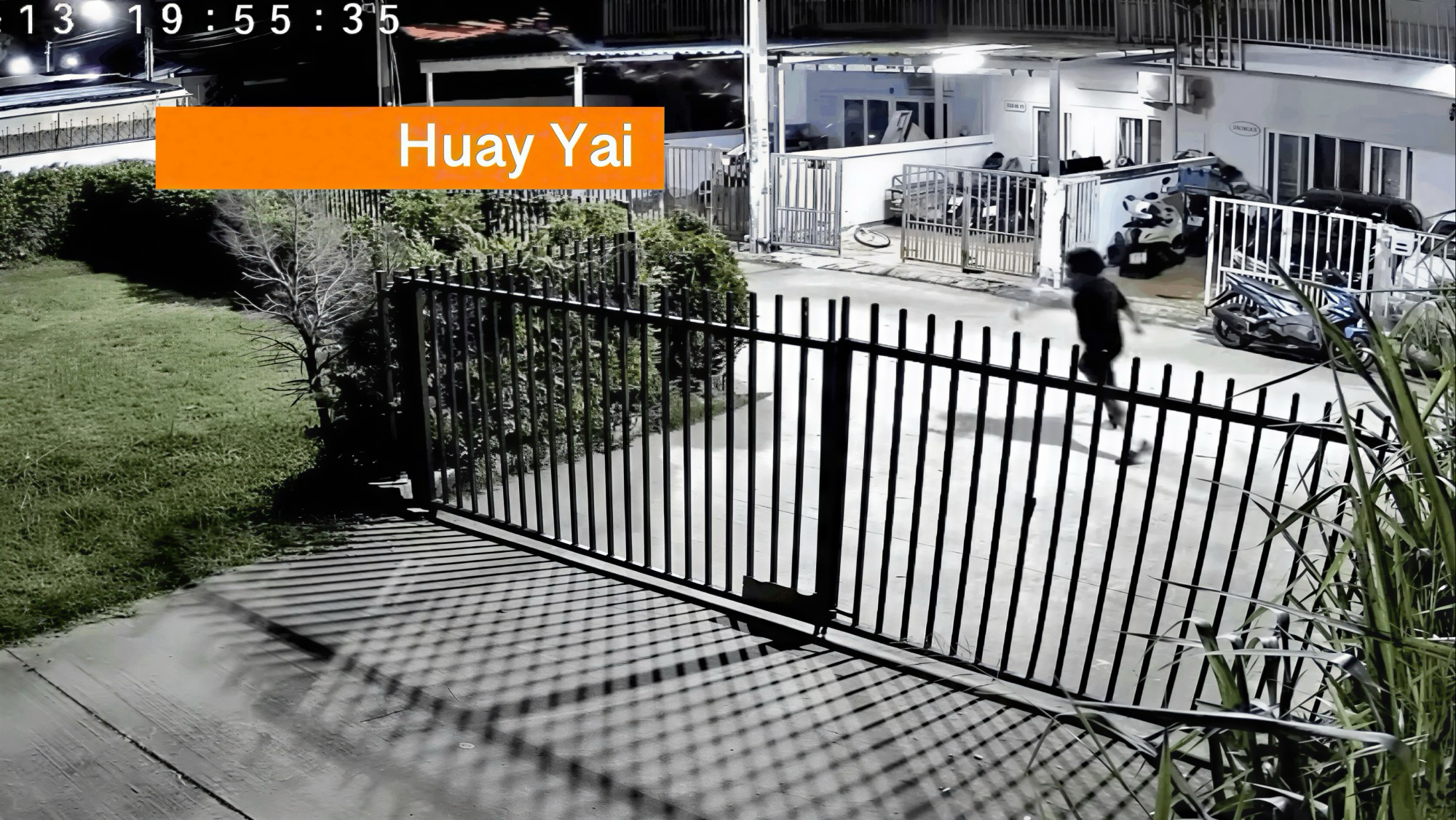 Molotovaanval op woning in het tambon Huay Yai; politie van Pattaya beschikt over filmmateriaal.