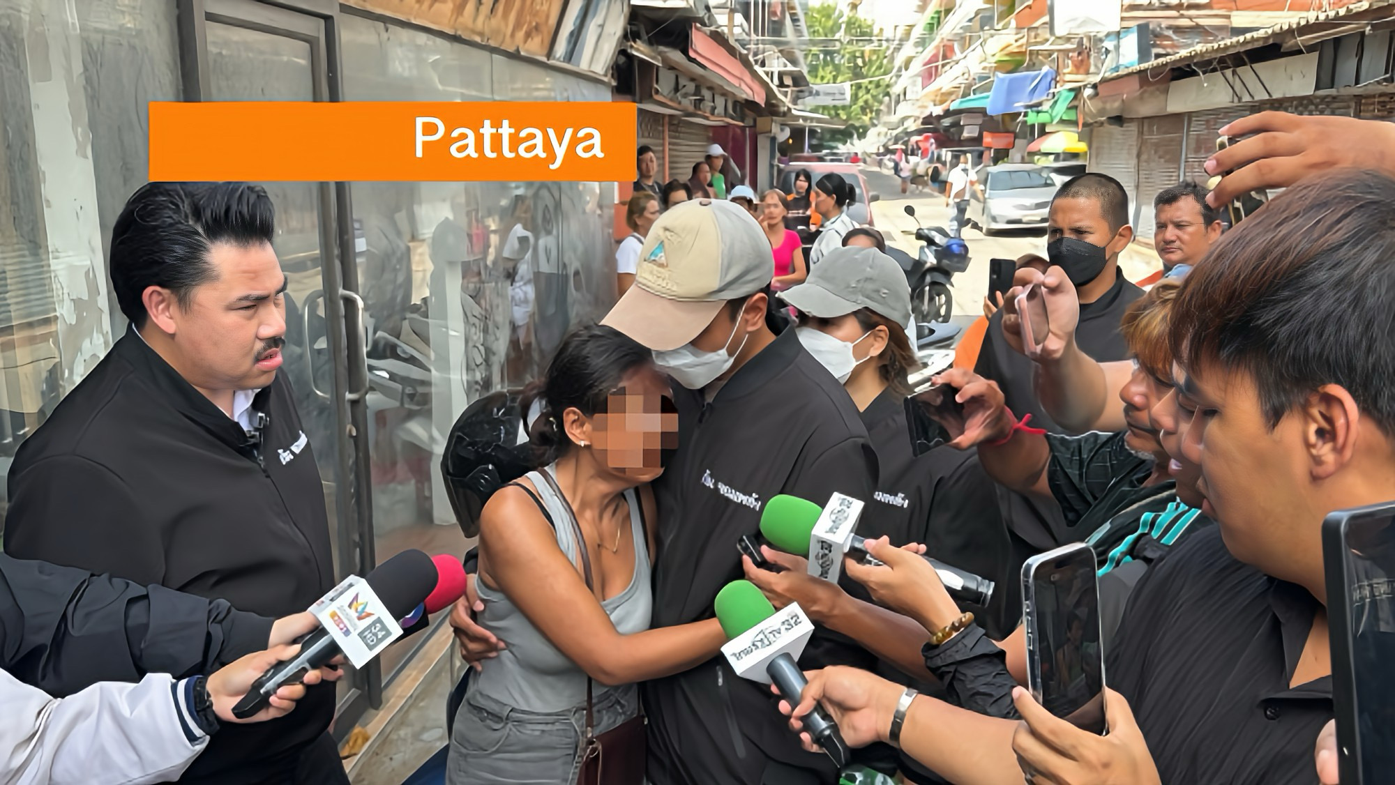 In Thailand vermiste vrouw na maanden levend teruggevonden in een verlaten huis in Jomtien.